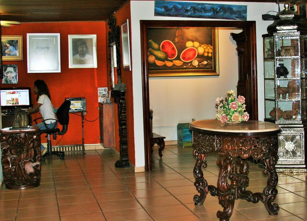 La Posada Del Arcangel Managua Exterior photo