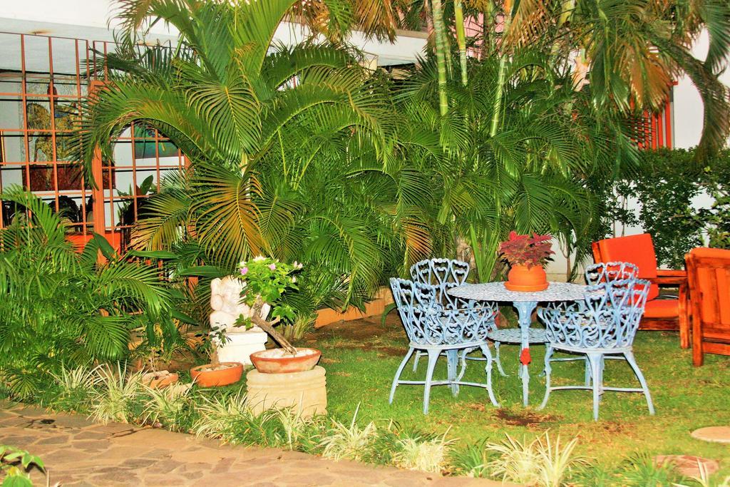 La Posada Del Arcangel Managua Exterior photo