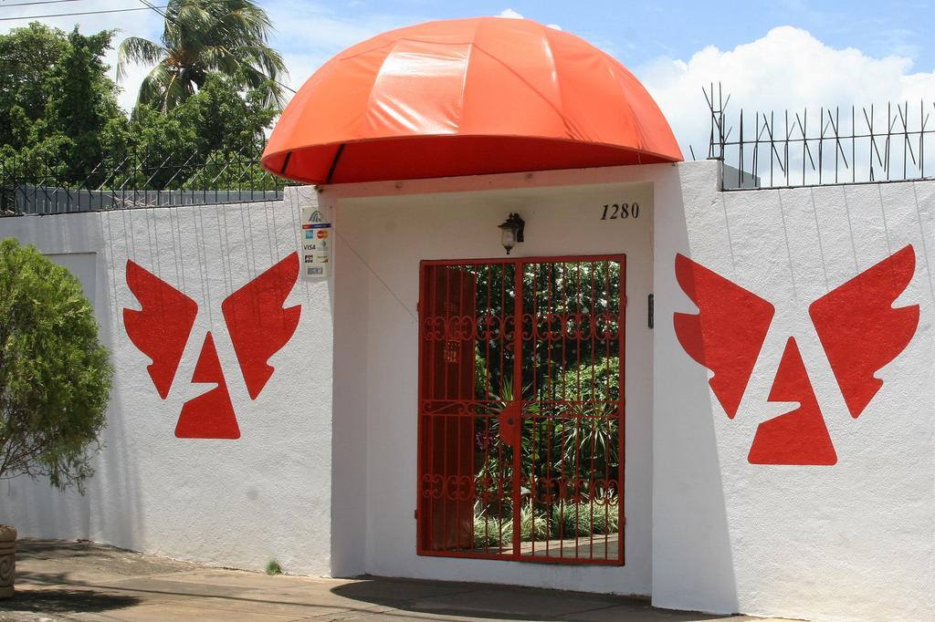 La Posada Del Arcangel Managua Exterior photo